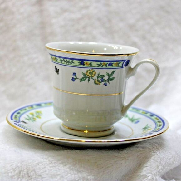 Truly Tasteful Bone China Teacup & Saucer Demitasse Blue Floral - Picture 1 of 3